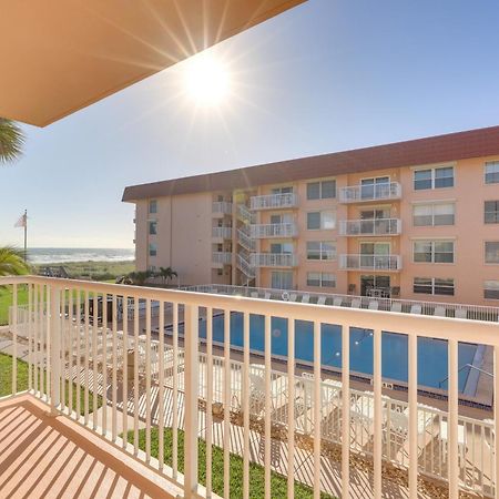 Central Cocoa Beach Condo With View, Steps To Beach! Eksteriør billede