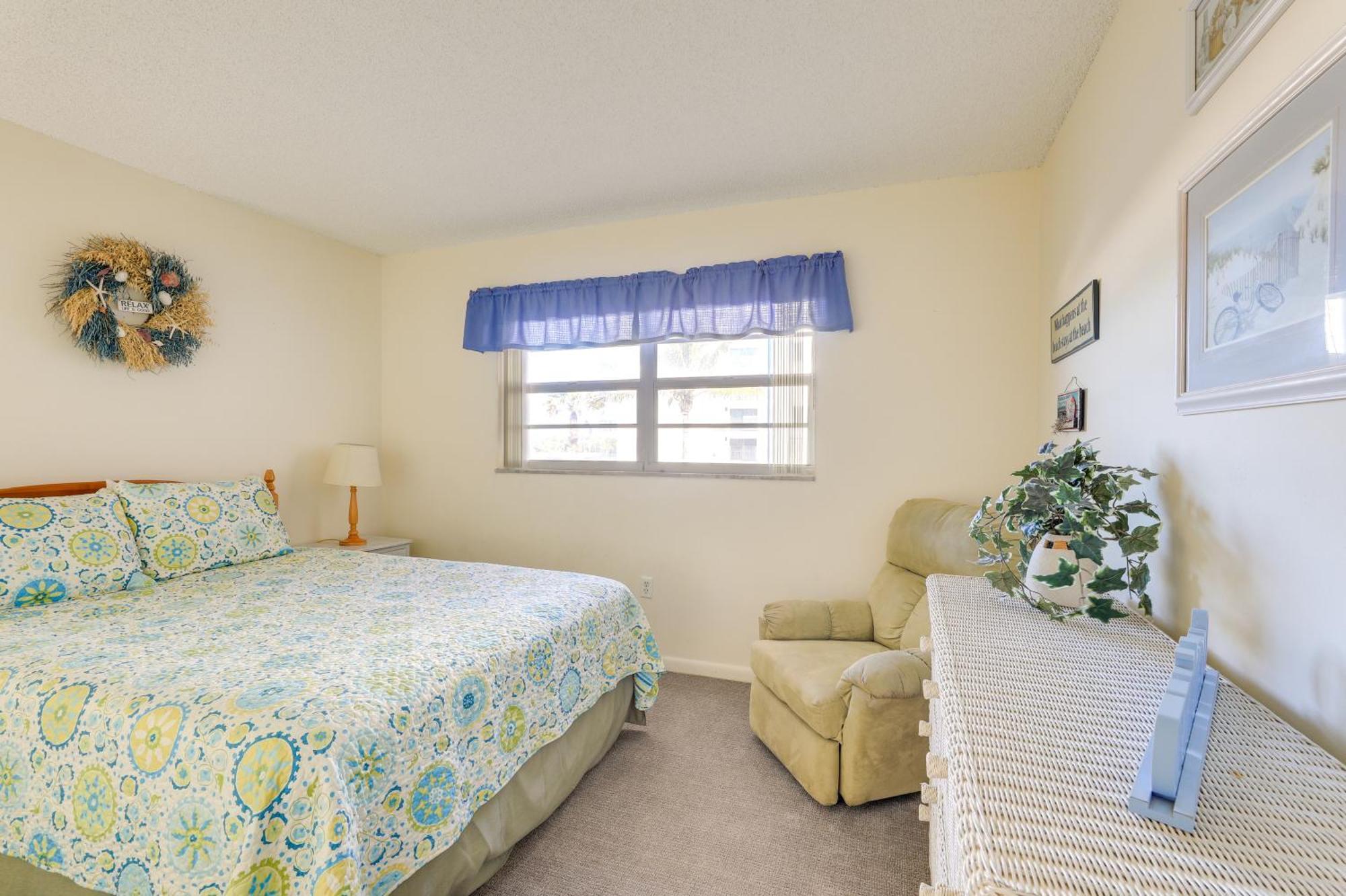 Central Cocoa Beach Condo With View, Steps To Beach! Eksteriør billede